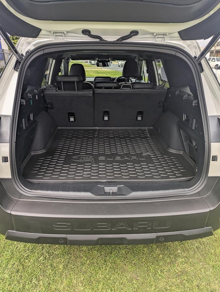 2026 Subaru Outback AWD Touring 7GEN MY26 AWD Crystal White