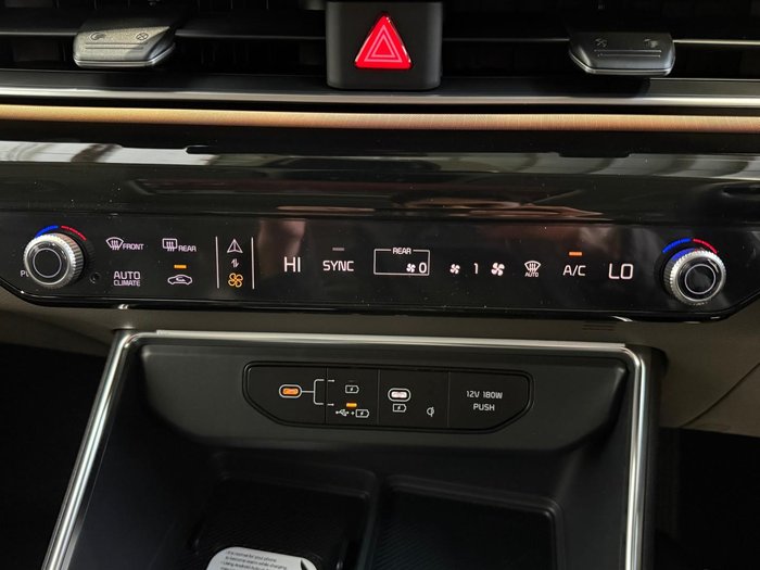 2026 Kia Carnival GT-Line