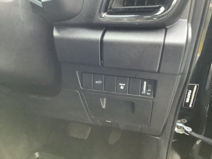 2022 Isuzu MU-X LS-T