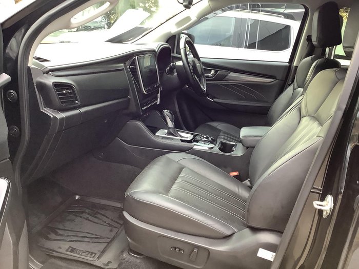 2022 Isuzu MU-X LS-T