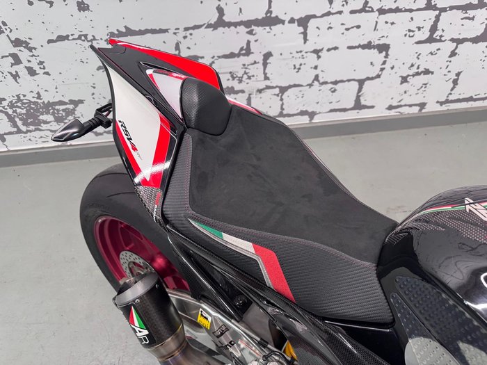2016 Aprilia RSV4 RF RSV4 Grey