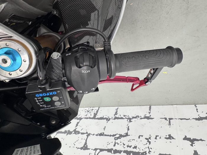 2016 Aprilia RSV4 RF RSV4 Grey