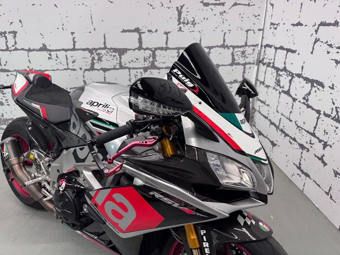 2016 Aprilia RSV4 RF RSV4 Grey