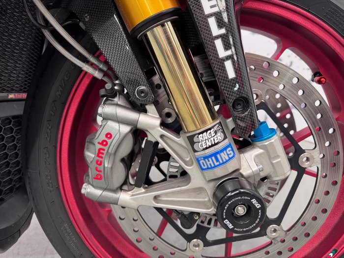 2016 Aprilia RSV4 RF RSV4 Grey