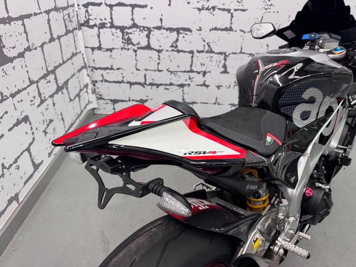 2016 Aprilia RSV4 RF RSV4 Grey