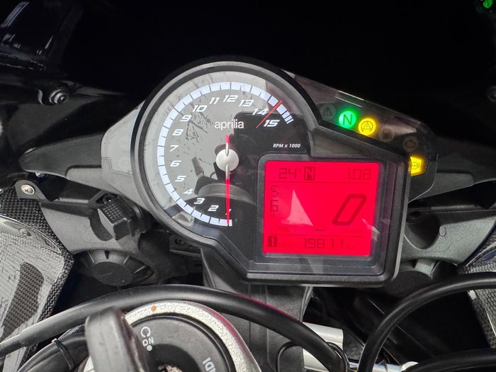 2016 Aprilia RSV4 RF RSV4 Grey