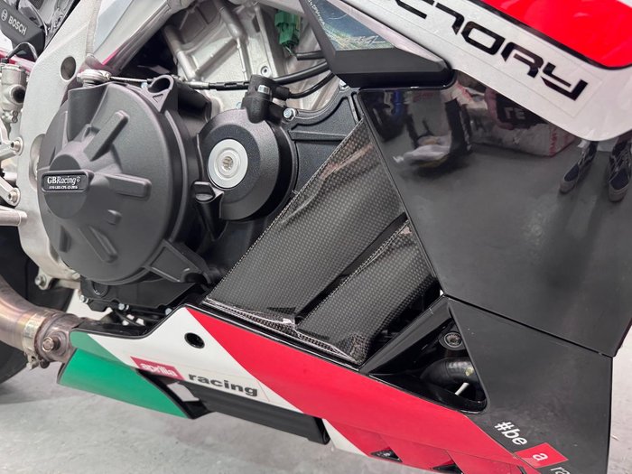 2016 Aprilia RSV4 RF RSV4 Grey