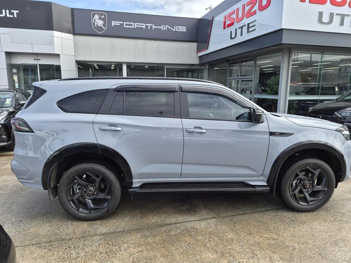 2026 Isuzu MU-X X-TERRAIN