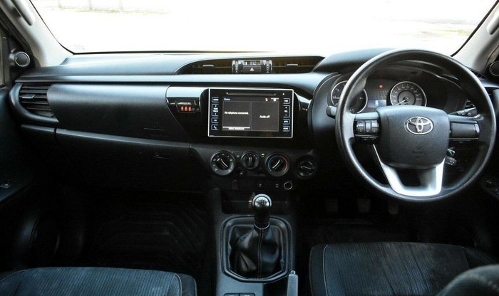 2015 Toyota Hilux SR