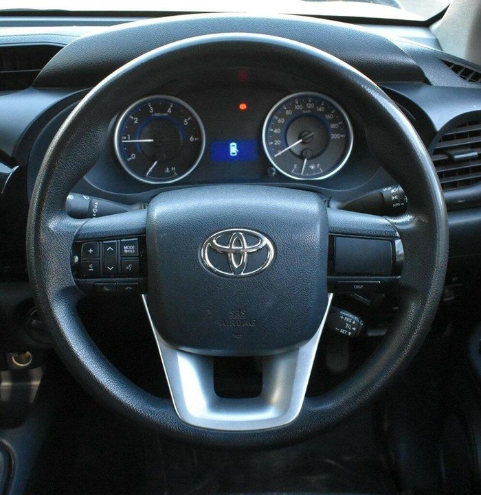 2015 Toyota Hilux SR