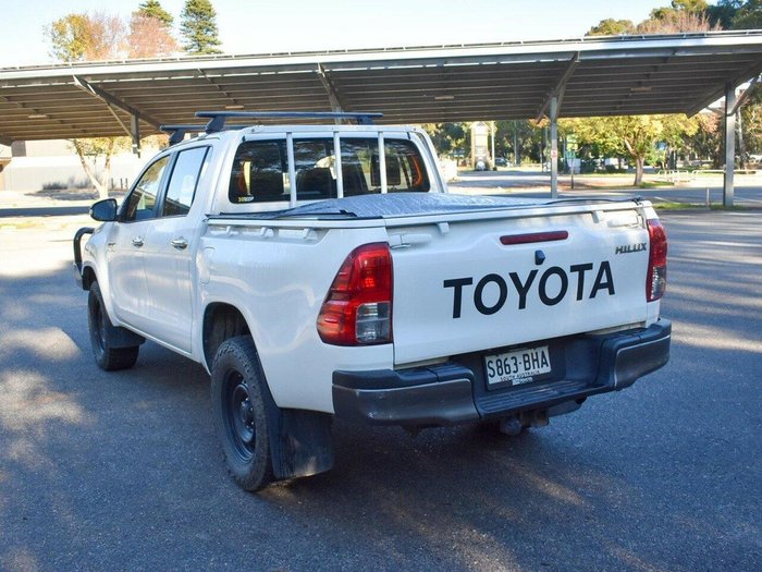 2015 Toyota Hilux SR