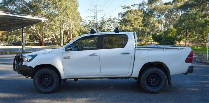 2015 Toyota Hilux SR