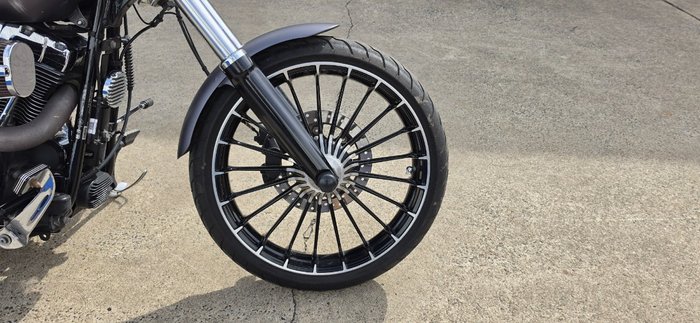 2016 HARLEY-DAVIDSON FXSB SOFTAIL BREAKOUT