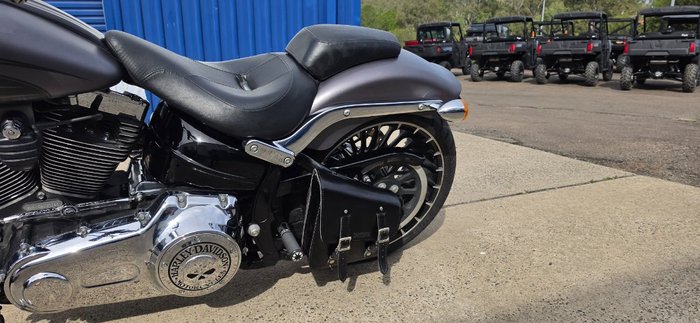 2016 HARLEY-DAVIDSON FXSB SOFTAIL BREAKOUT