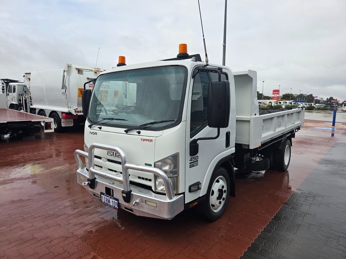 2013 Isuzu Trucks NQR450 4.5 Ton AMT Tipper