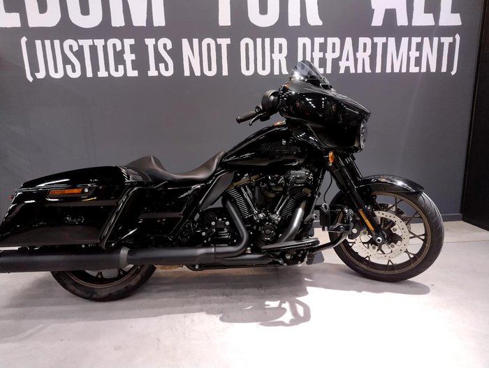 2022 Harley-Davidson Street Glide ST 117 (FLHXST)