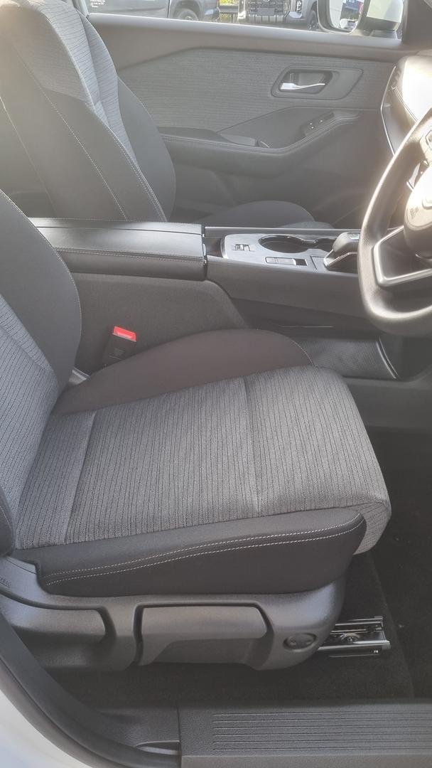 2025 Nissan X-TRAIL ST