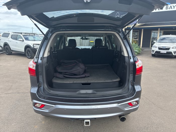 2021 Isuzu MU-X LS-T