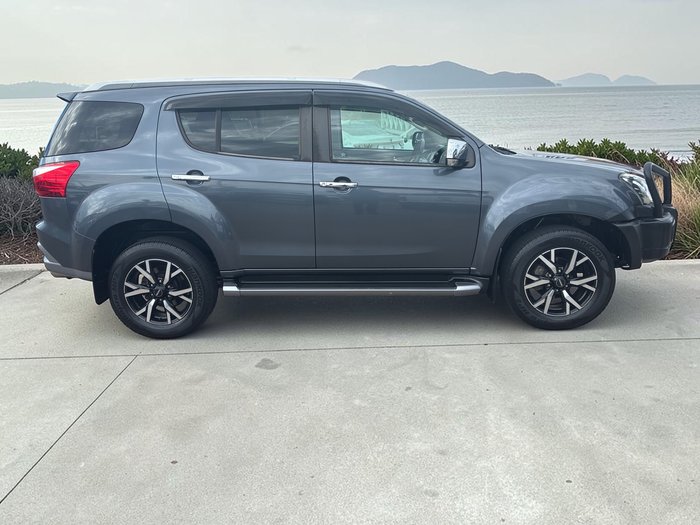 2021 Isuzu MU-X LS-T