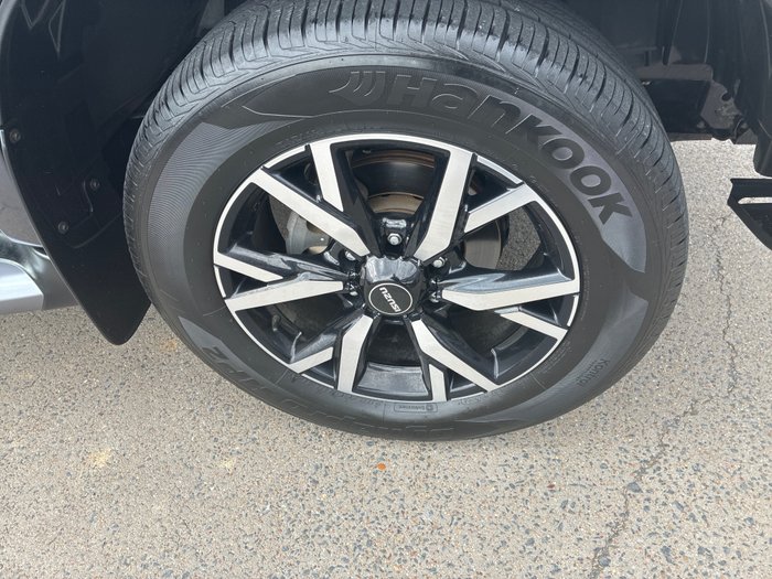 2021 Isuzu MU-X LS-T
