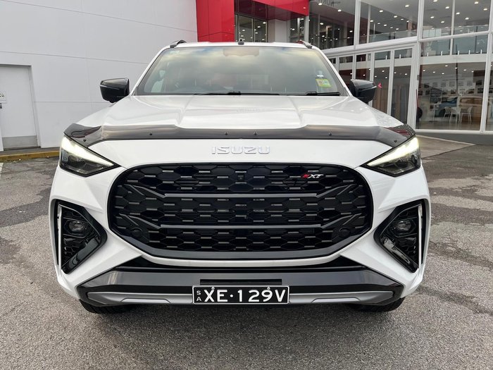 2025 Isuzu MU-X X-TERRAIN