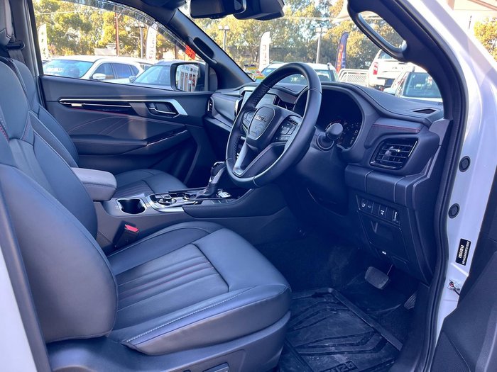 2025 Isuzu MU-X X-TERRAIN