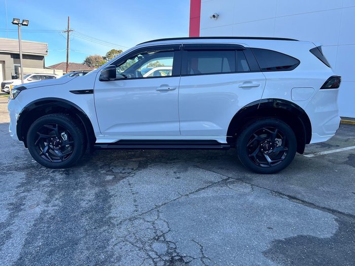 2025 Isuzu MU-X X-TERRAIN
