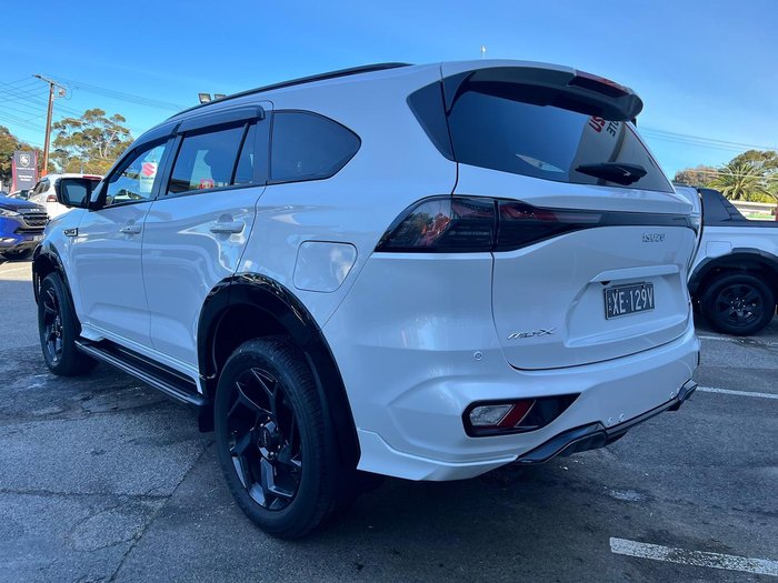 2025 Isuzu MU-X X-TERRAIN
