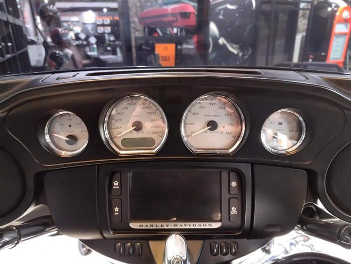 2018 Harley-Davidson Street Glide 107 (FLHX) Touring Grey