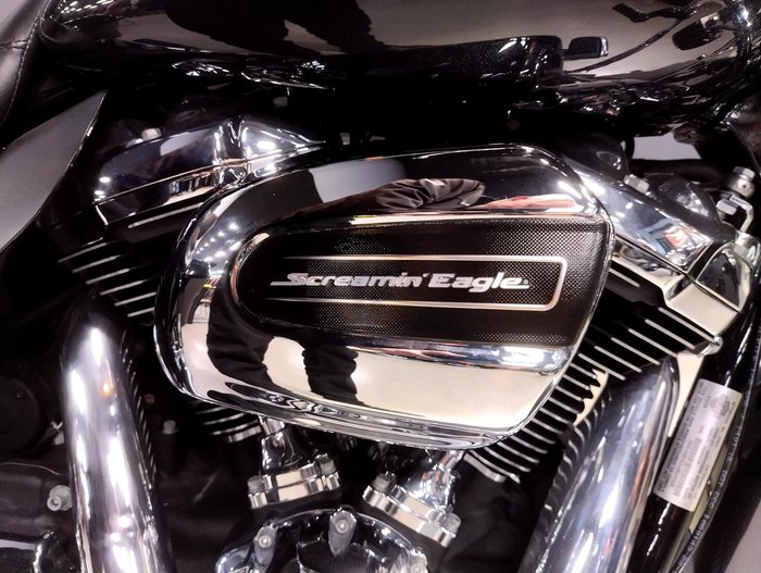2018 Harley-Davidson Street Glide 107 (FLHX) Touring Grey