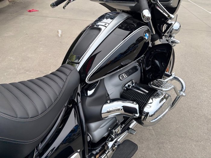 2022 BMW Motorrad R18 TRANSCONTINENTAL DELUXE Black