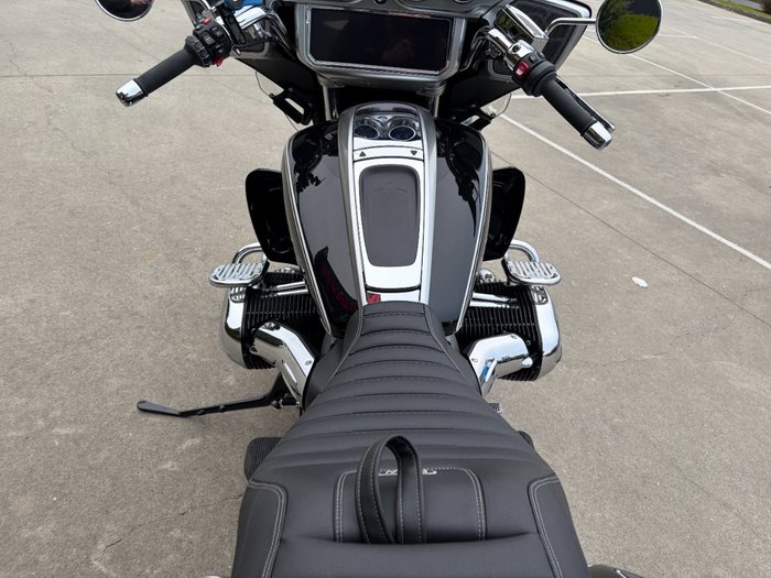 2022 BMW Motorrad R18 TRANSCONTINENTAL DELUXE Black