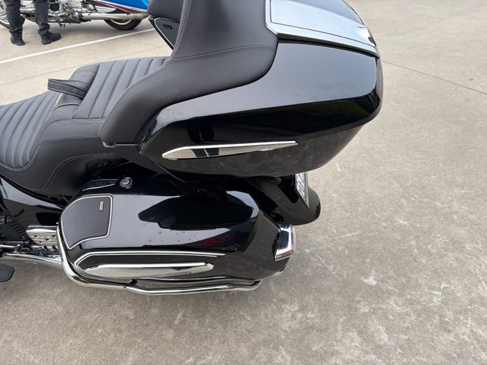 2022 BMW Motorrad R18 TRANSCONTINENTAL DELUXE Black