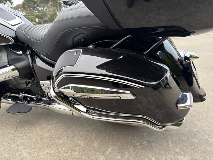 2022 BMW Motorrad R18 TRANSCONTINENTAL DELUXE Black