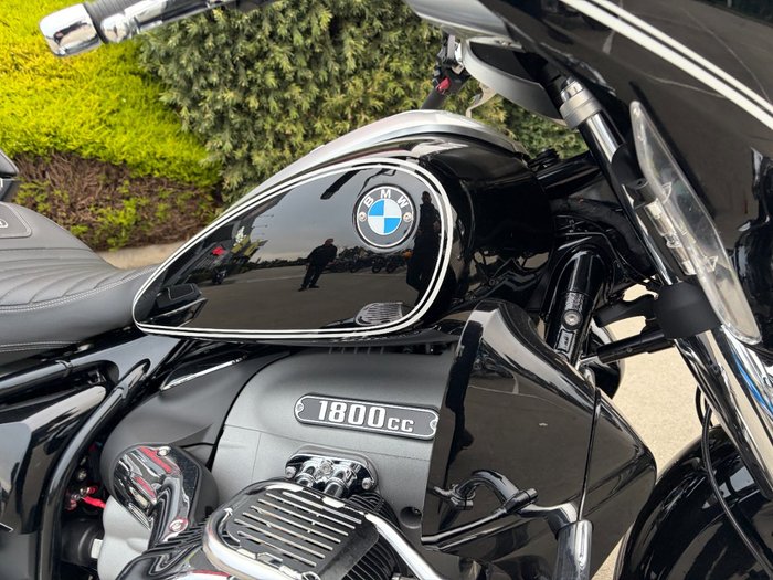 2022 BMW Motorrad R18 TRANSCONTINENTAL DELUXE Black