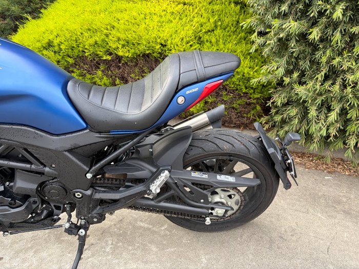2021 Benelli 502C Blue