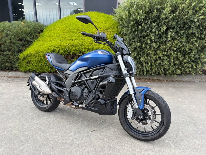 2021 Benelli 502C Blue