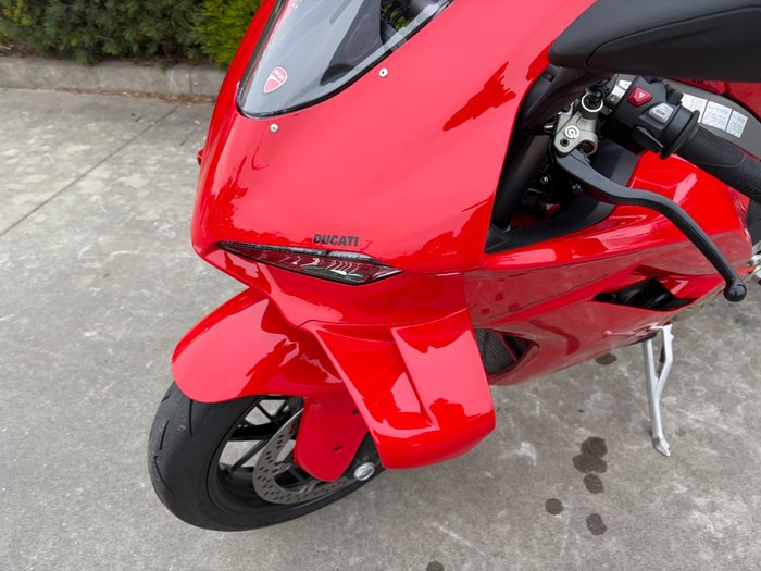 2025 DUCATI PANIGALE V4 Red