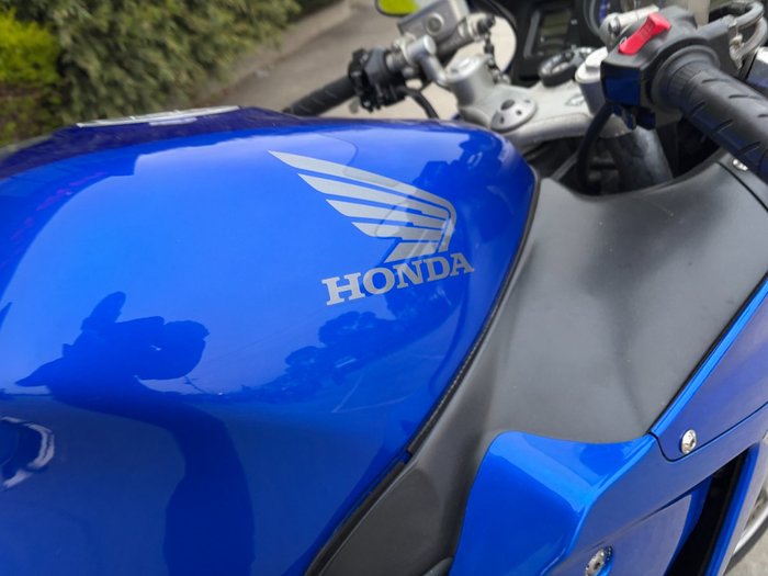2005 Honda CBR1100XX (SUPER BLACKBIRD) Blue