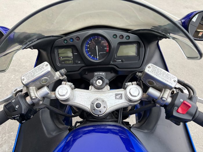 2005 Honda CBR1100XX (SUPER BLACKBIRD) Blue