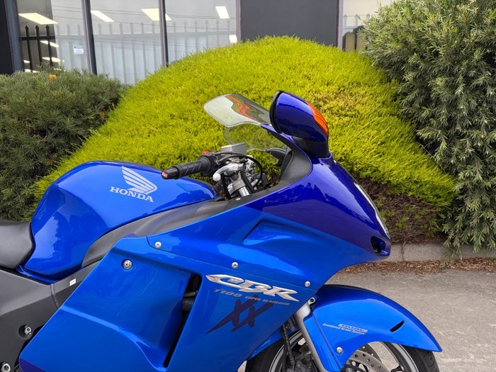2005 Honda CBR1100XX (SUPER BLACKBIRD) Blue