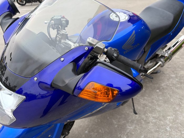 2005 Honda CBR1100XX (SUPER BLACKBIRD) Blue