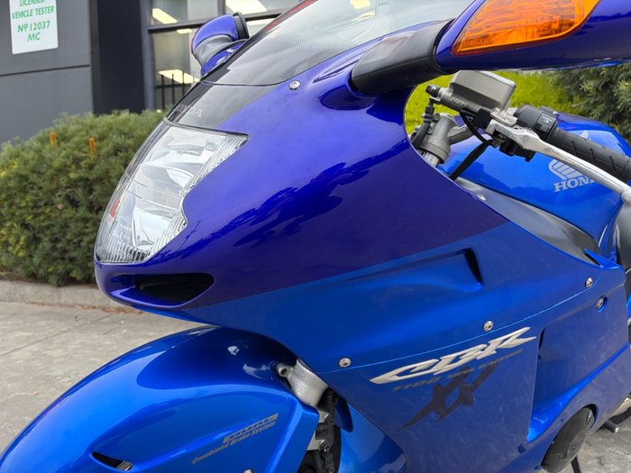 2005 Honda CBR1100XX (SUPER BLACKBIRD) Blue