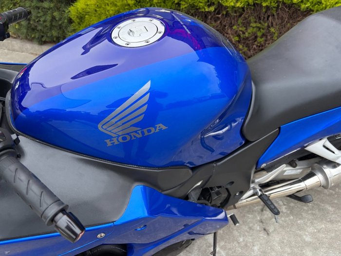 2005 Honda CBR1100XX (SUPER BLACKBIRD) Blue