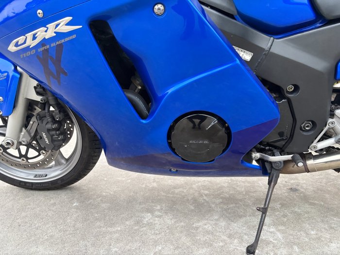 2005 Honda CBR1100XX (SUPER BLACKBIRD) Blue
