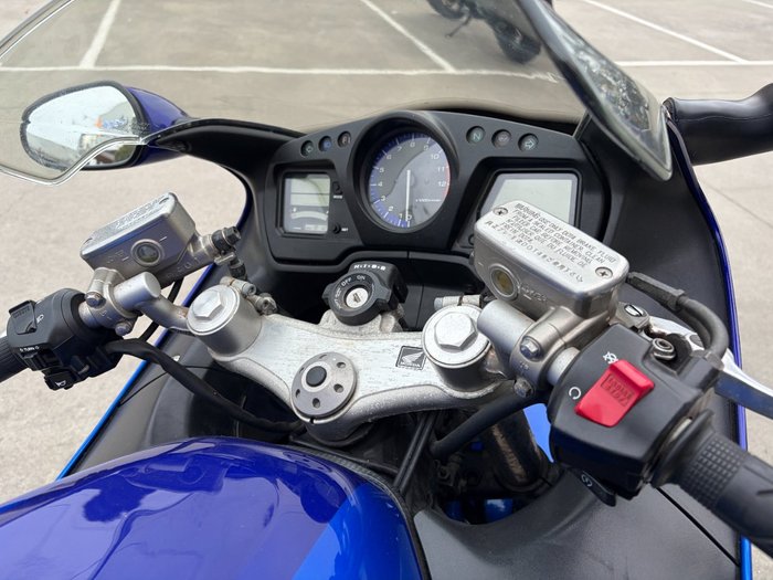 2005 Honda CBR1100XX (SUPER BLACKBIRD) Blue