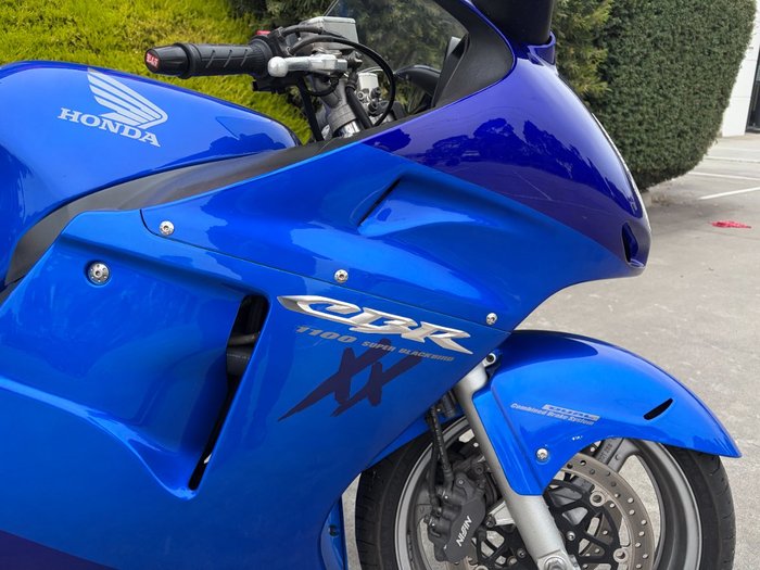 2005 Honda CBR1100XX (SUPER BLACKBIRD) Blue