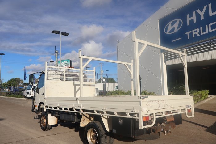 2019 HINO 300 817