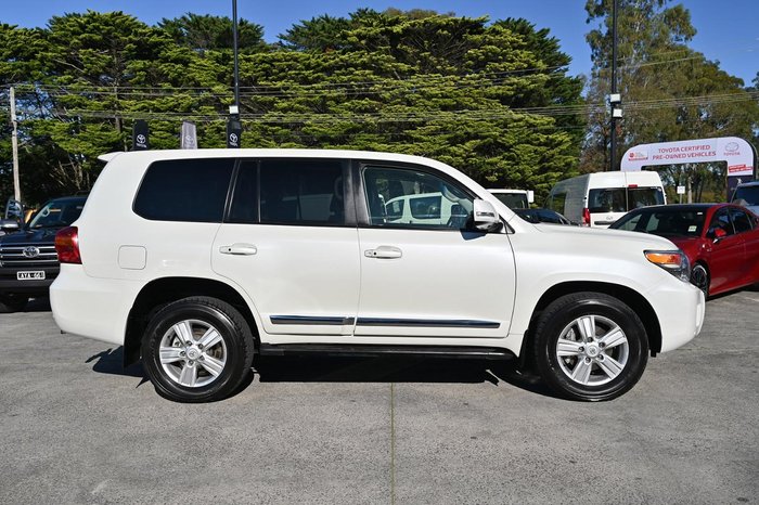 2015 Toyota Landcruiser Sahara VDJ200R MY13 4X4 Dual Range Crystal Pearl