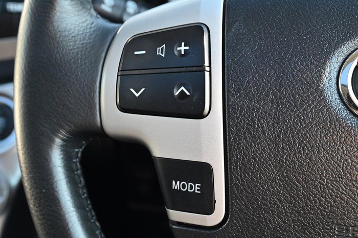2015 Toyota Landcruiser Sahara VDJ200R MY13 4X4 Dual Range Crystal Pearl